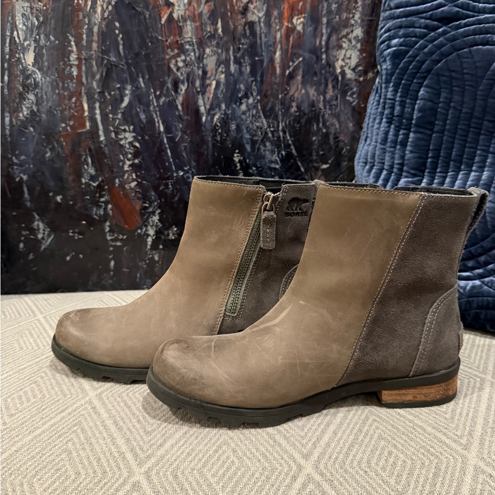 Sorel Women's Two-Tone Ankle Boots